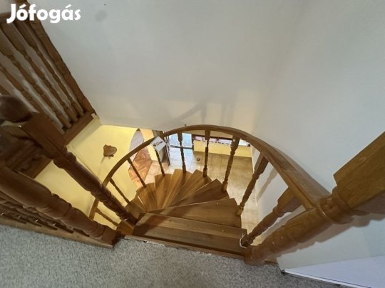 KECSKEMÉT PETŐFIVÁROSBAN 5 SZOBÁS HÁZ ELADÓ