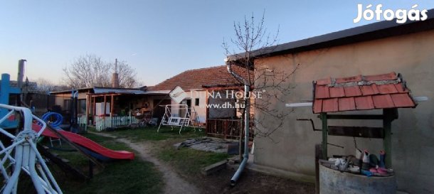 KÉT GENERÁCIÓ DE AKÁR HÁROM GENERÁCIÓ RÉSZÉRE IS ALKALMAS CSALÁDI HÁZ!