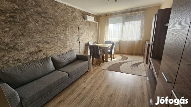 KIADÓ FELÚJÍTOTT, BÚTOROZOTT 2+1 SZOBÁS LAKÁS A XIX. KERÜLETBEN  AZON