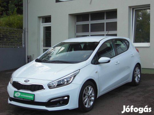 KIA CEE'D 1.4 Cvvt EX Limited Szervízkönyv-Klím...