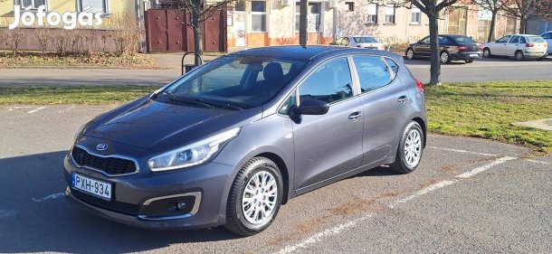 KIA CEE'D 1.4 Cvvt LX Mo-i!