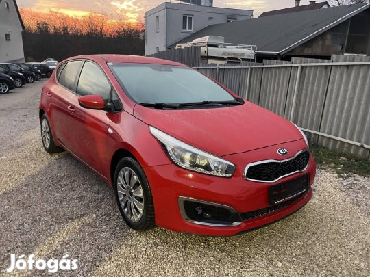 KIA CEE'D 1.4 Cvvt Silver Ülés-Kormányfűtés/NAV...