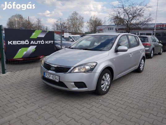 KIA CEE'D 1.4 EX 93.000KM!