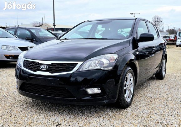 KIA CEE'D 1.4 LX EURO5 Navi Klíma Ülésfűtés VON...