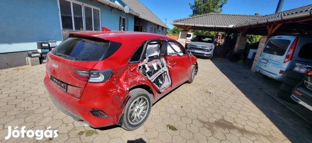 KIA CEE'D Ceed 1.5 T-GDI Platinum 33000km! Indul!