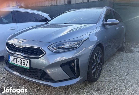 KIA CEE'D Ceed 1.6 CRDi HP Hybrid Gold GT Line...