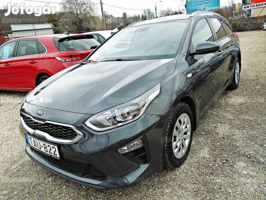 KIA CEE'D Ceed SW 1.6 CRDi HP Hybrid Silver Áfá...