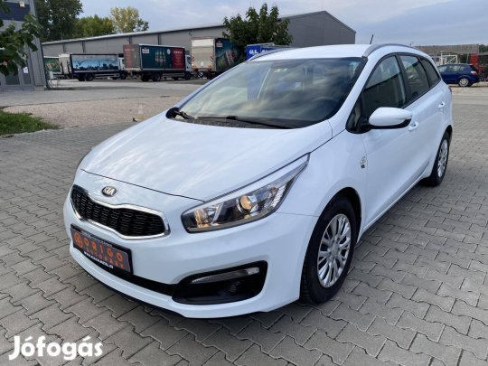 KIA CEE'D SW 1.4 CRDI LX Gyönyörű Gyári Állapot!