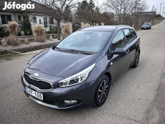 KIA CEE'D SW 1.4 Cvvt EX 126.900 KM