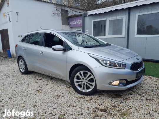 KIA CEE'D SW 1.6 CRDI EX navigáció vonóhorog 18...