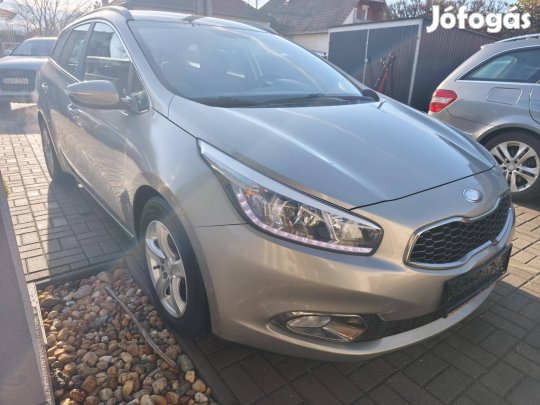 KIA CEE'D SW 1.6 GDI LX Frissen Szervizelt Fris...