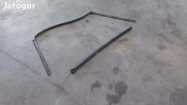 KIA Ceed Ceed 12- Jobb hátsó ajtó üveg külső gumikéder tömités 0344