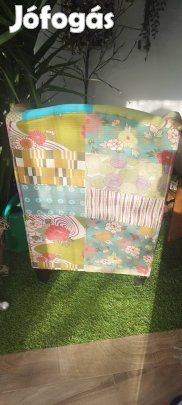 KIKA-s egyedi színes fotel Eladó!