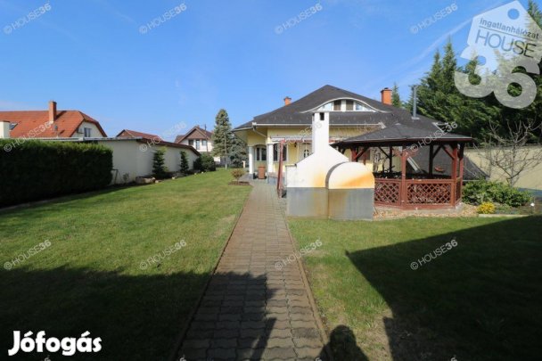 KISKŐRÖSÖN, 7 SZOBÁS CSALÁDI HÁZ ELADÓ!