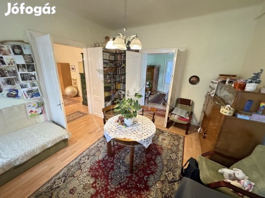 KIVÉTELES LEHETŐSÉG GYULA BELVÁROSÁBAN  KÉT LAKÁS EGYBEN, EXTRA