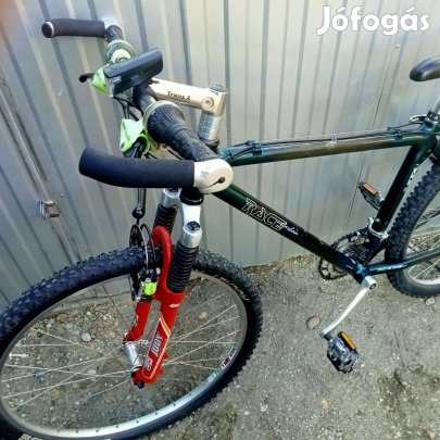 KTM Carbon váz olajos fékek