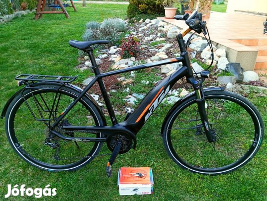 KTM Fun 28" trekking E-bike.Újszerű