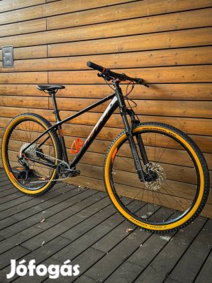 KTM Peak Air 29 / Hardtail MTB kerékpár, Rockshox Judy, Shimano Deore