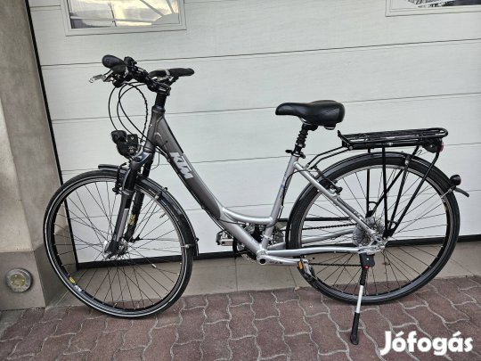 KTM Veneto Light 28 as prémium trekking kerékpár.