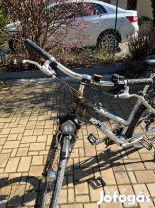 KTM női trekking kerékpár