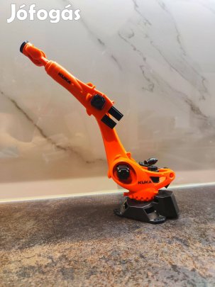 KUKA KR210 R2700 extra Ipari Robot Makett - Mozgatható karokkal