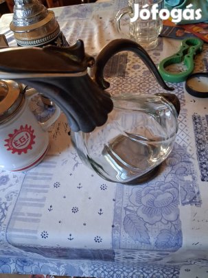 Kacsaszájú üveg kíöntő