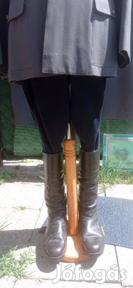 Kádár kori rendőrségi egyenruha szett eladó.