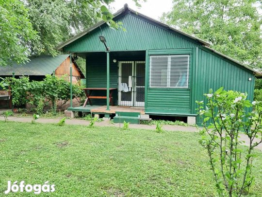 Kadarcsi horgásztanya eladó!