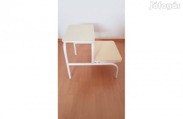 Kádbelépő két lépcsős