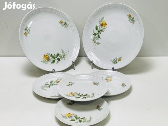 Kahla tálak és tányérok