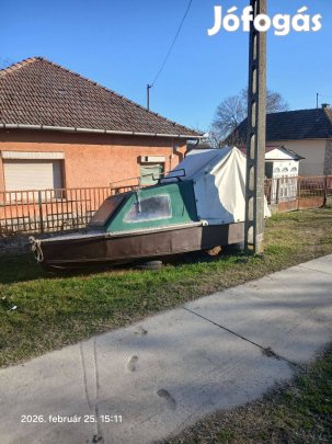 Kajütös aluminium csónak / hajó /