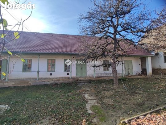 Kakasdi eladó 100 nm-es ház