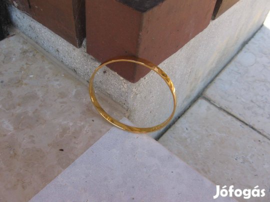 Kalapált fényes karkötő - bizsu