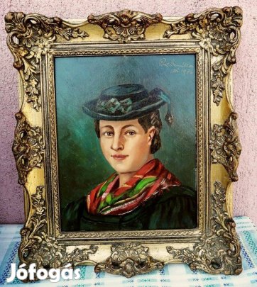 Kalapos hölgy színes vállkendővel. Keretezett portré