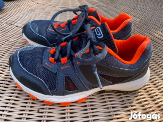 Kalenji fiú sportcipő 33-as