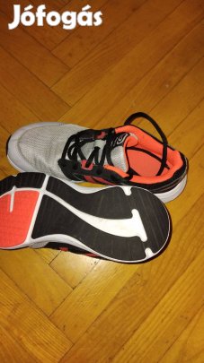 Kalenji sportcipő 35 ös méret 22 cm