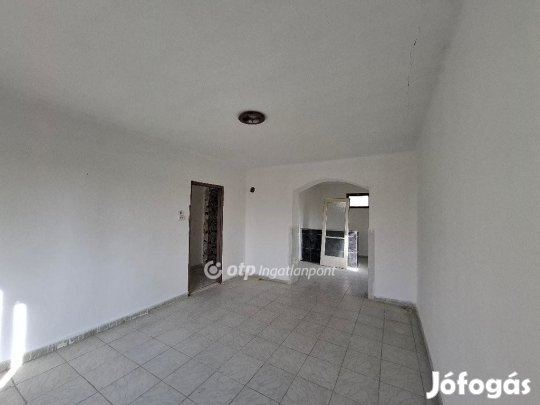 Káli 180 nm-es ház eladó