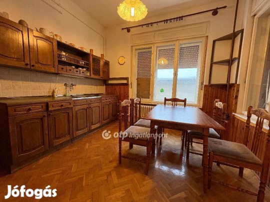 Káli eladó 307 nm-es ház