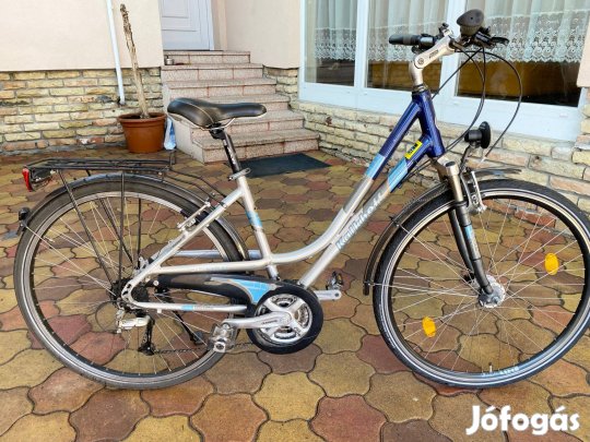 Kalkhoff 28-as aluvázas agydinamós Trekking kerékpár