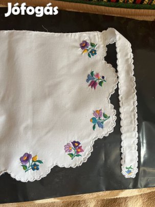 Kalocsai kézimunka ,kötény