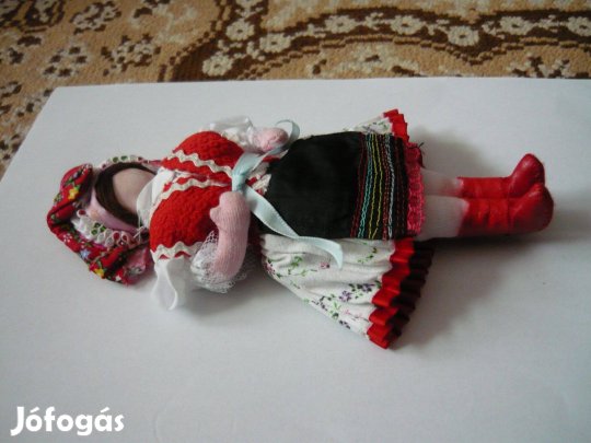 Kalocsai népművészet baba kézműves