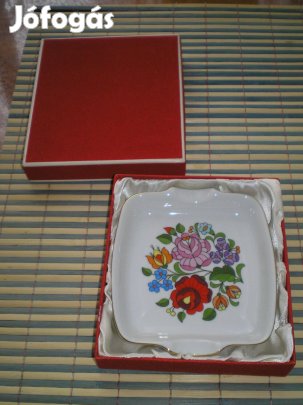 Kalocsai porcelán hamutartó dobozában régi, hibátlan és számozott