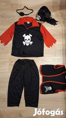Kalóz jelmez kiegészítőkkel