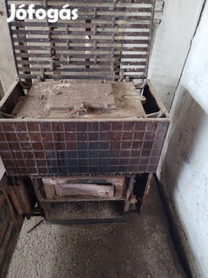 Kályha( öntvény) eladó.