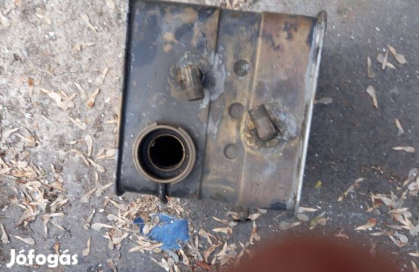 Kamaz kiegyenlítőtartály -50% árcsökkentés