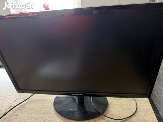 Kamerandszer 24 colos monitorral