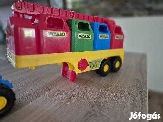 Kamion pókocsival, daruval konténerekkel, erős, stapabíró