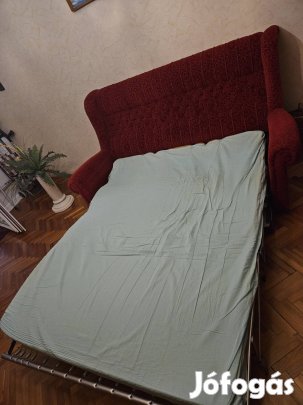 Kanapé, ággyá alakítható
