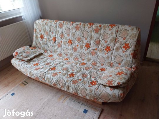 Kanapé (ággyá alakítható)