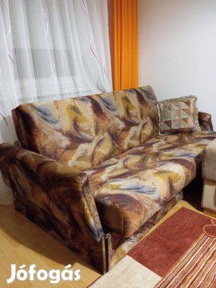 Kanapé, fotelek, asztal